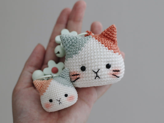 Digital Cat Keychain Pattern - Instant Download DIY Amigurumi Pattern in PDF File | Cute Crochet Pattern IdeasDigital Cat Keychain Pattern - Instant Download DIY Amigurumi Pattern in PDF File | Cute Crochet Pattern Ideas