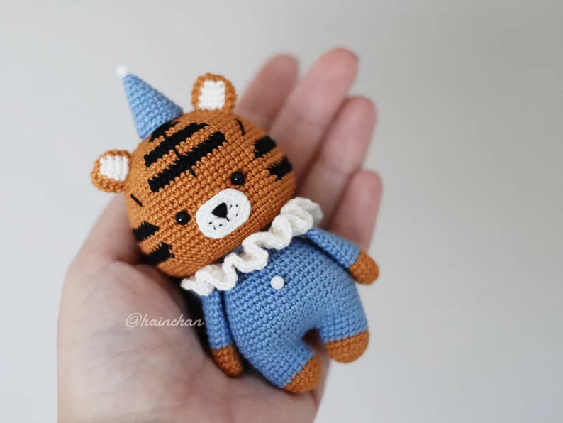 Amber the Tiger Crochet Pattern – 9 CM Tall | Hainchan